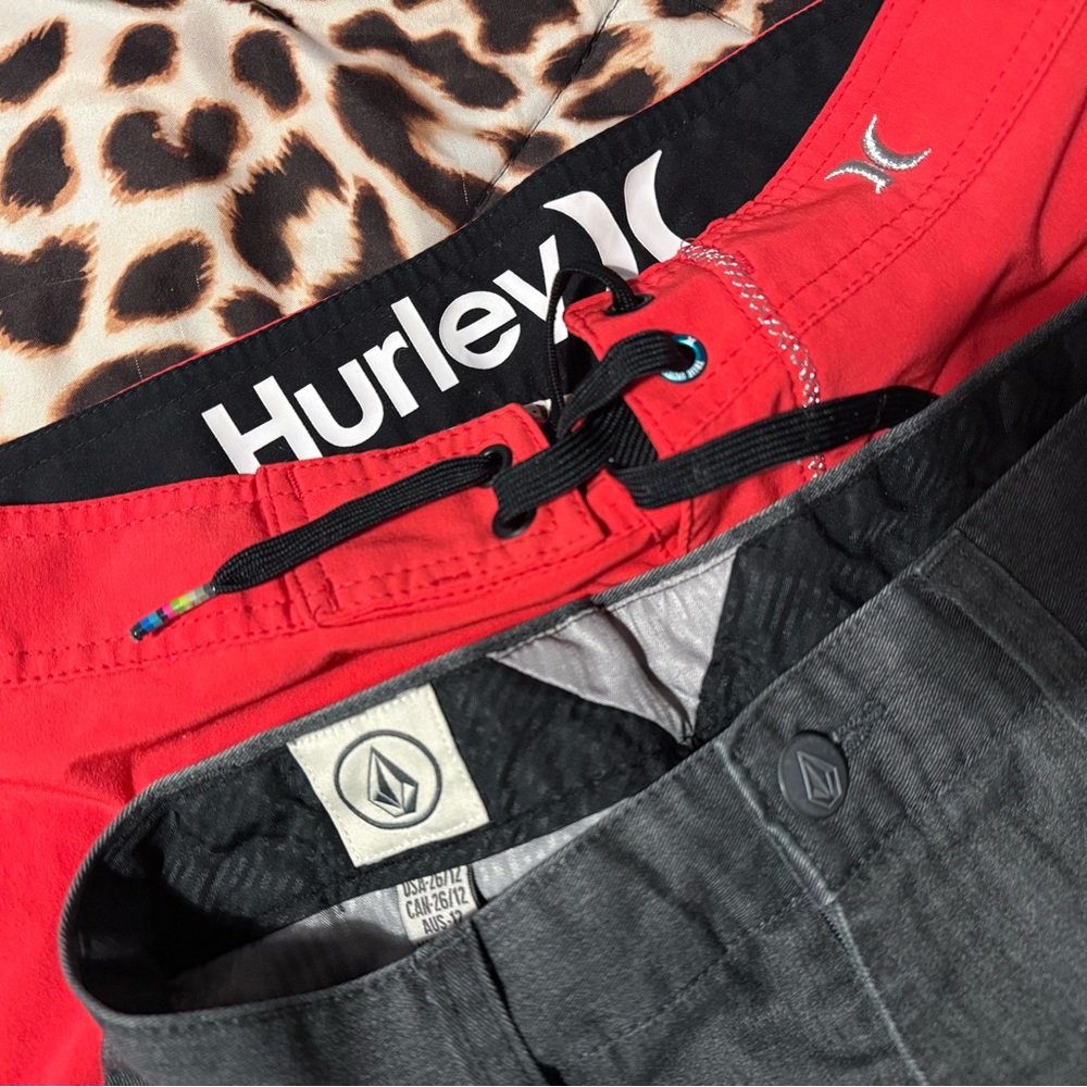 Hurley & Volcom Bundle - Picture 2 of 8